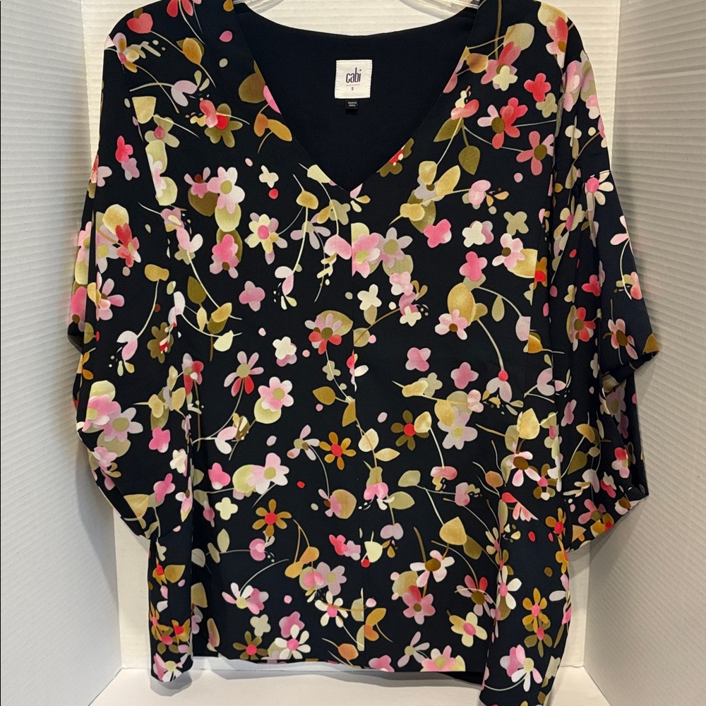 CAbi 3695 Charm Blouse Floral Print Short Sleeve Blouse Size S